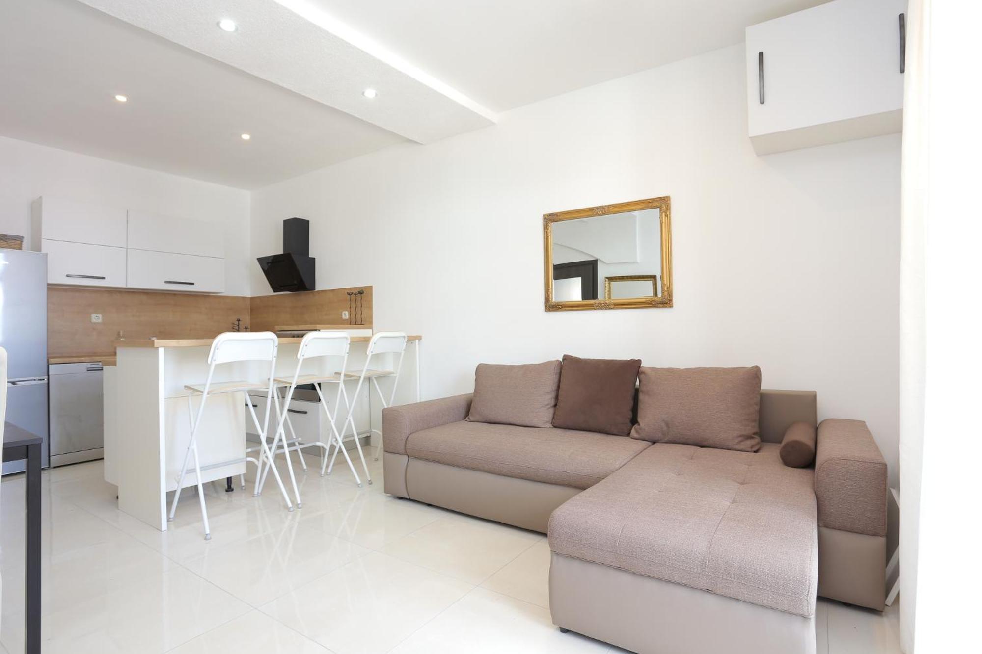 Apartments With A Parking Space Mastrinka, Ciovo - 4324 Trogir Rom bilde